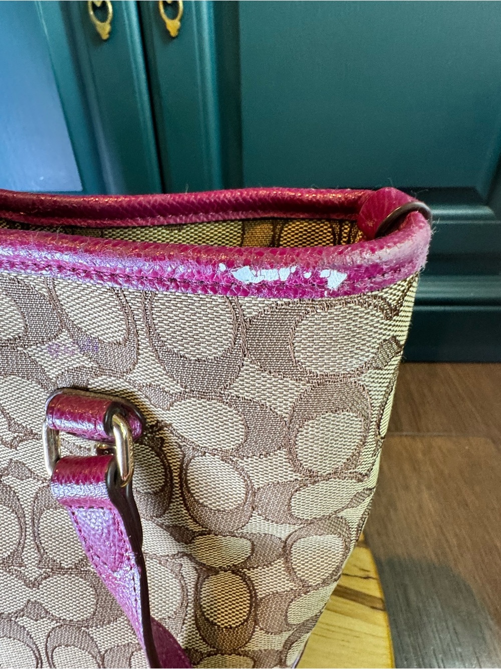 Coach Beige Signature Tote with Magenta Trim and Straps - Picture 3 of 15